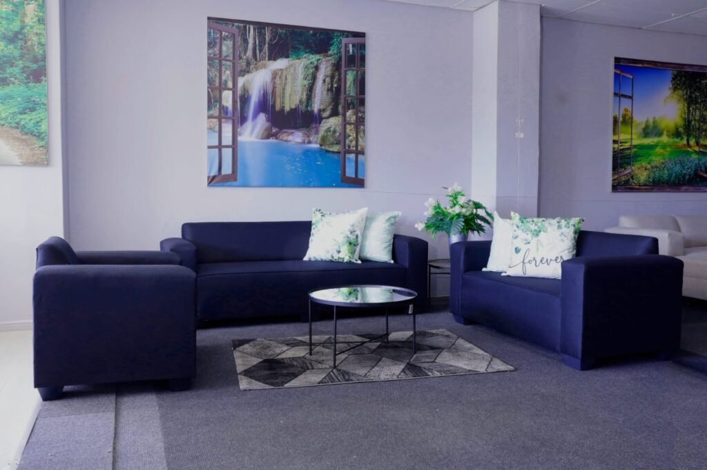 Lola Lounge Suite